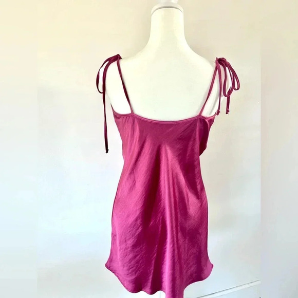 Motel Rocks Camara Dress in Magenta Pink‎ Satin Silky Tie Shoulder Mini Dress - Picture 8 of 10